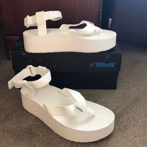 BRAND NEW Platform Teva - white 7